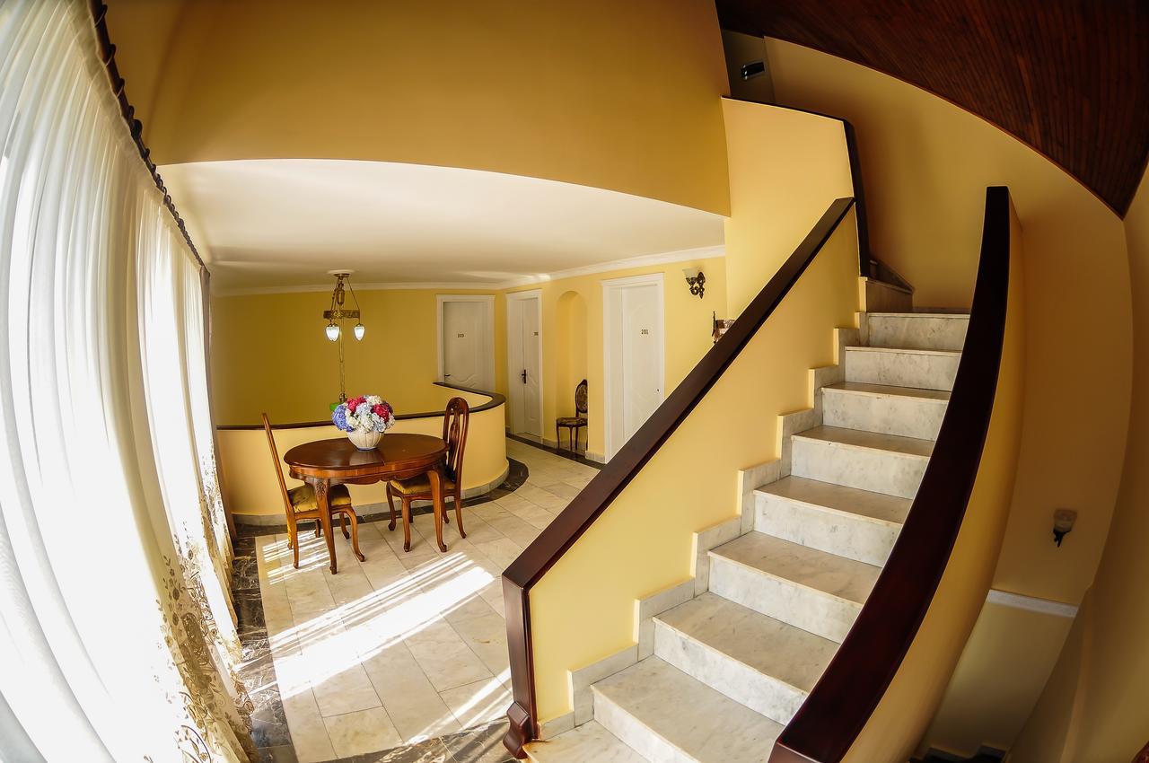 Hotel Tramonto ชากวี ภายนอก รูปภาพ