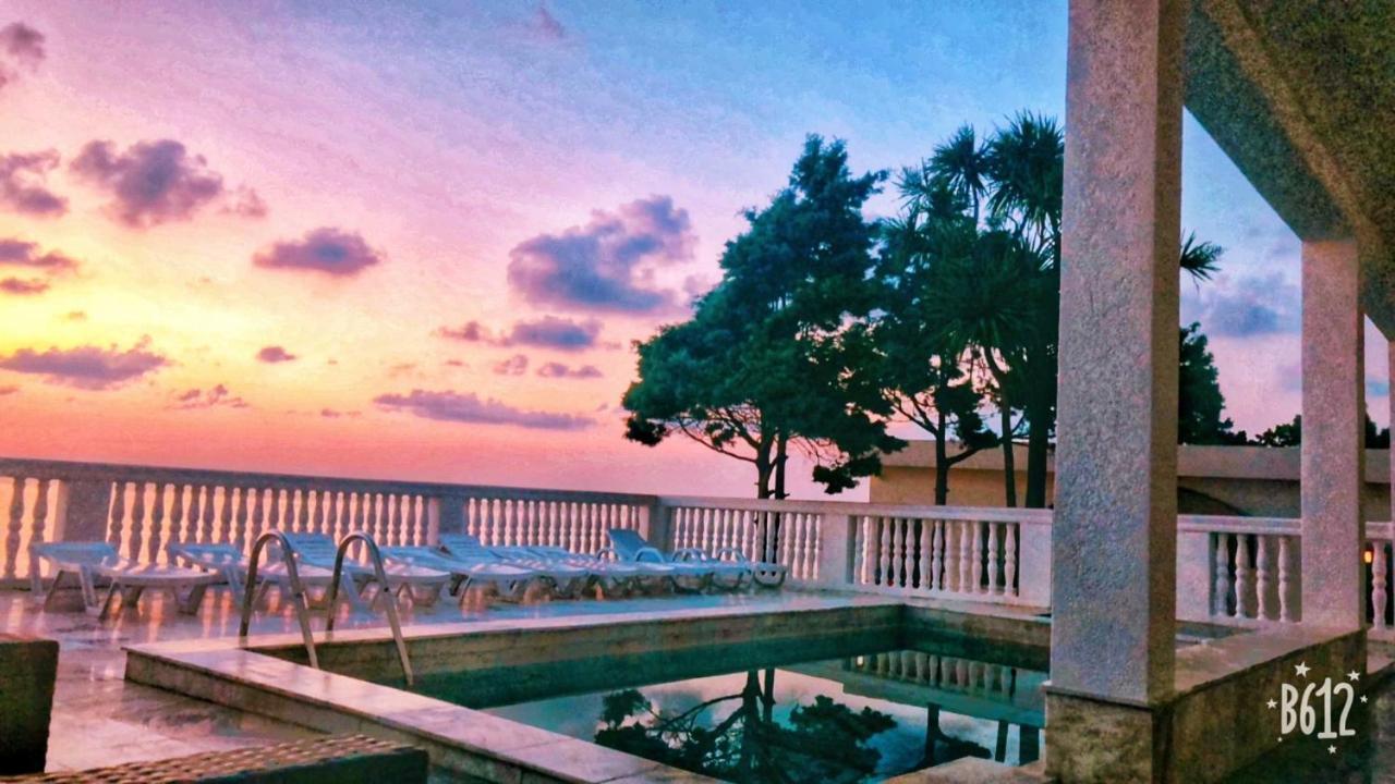 Hotel Tramonto ชากวี ภายนอก รูปภาพ