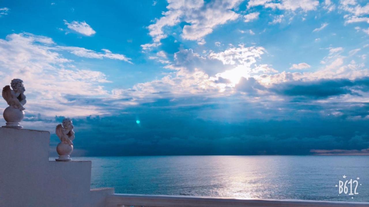 Hotel Tramonto ชากวี ภายนอก รูปภาพ